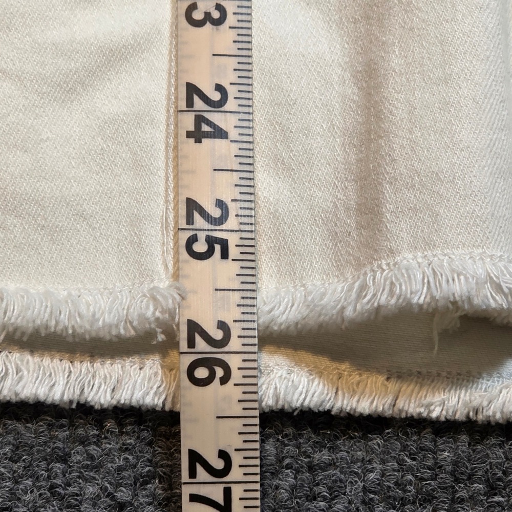 NWT Chico's 1 Medium White Mid-Length Denim Jacket Fray Hem Side Slits Shacket - Picture 5 of 16